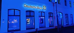 <a href="/attraktionen/deutsche-bank-holzmarkt-5-recklinghausen" target="_self">Deutsche Bank</a>